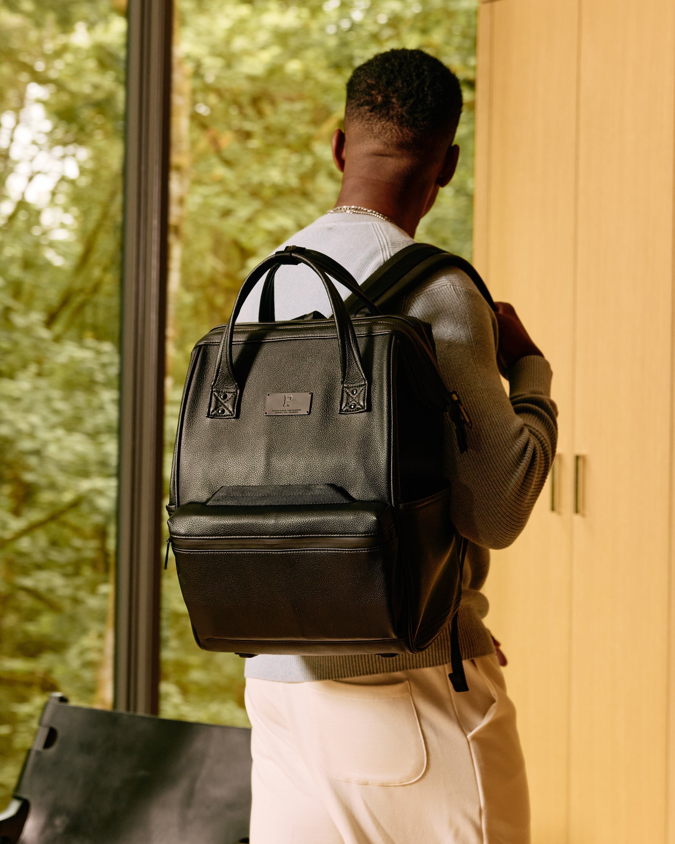 #color_black leatherlite